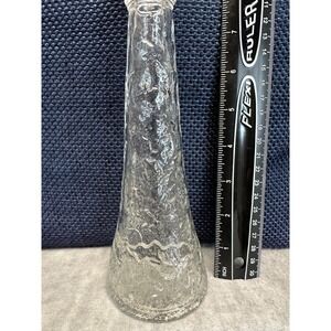 Clear Glass Bud Vase Textured Ribbed Base Decorative Leaves